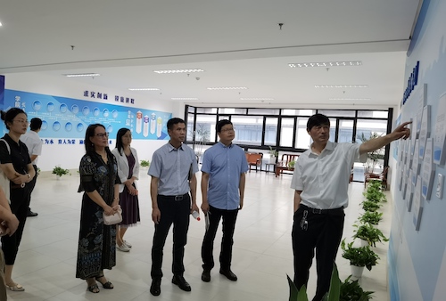 校党委副书记应飚、副校长黄兆信莅临电子竞技博彩
走访调研